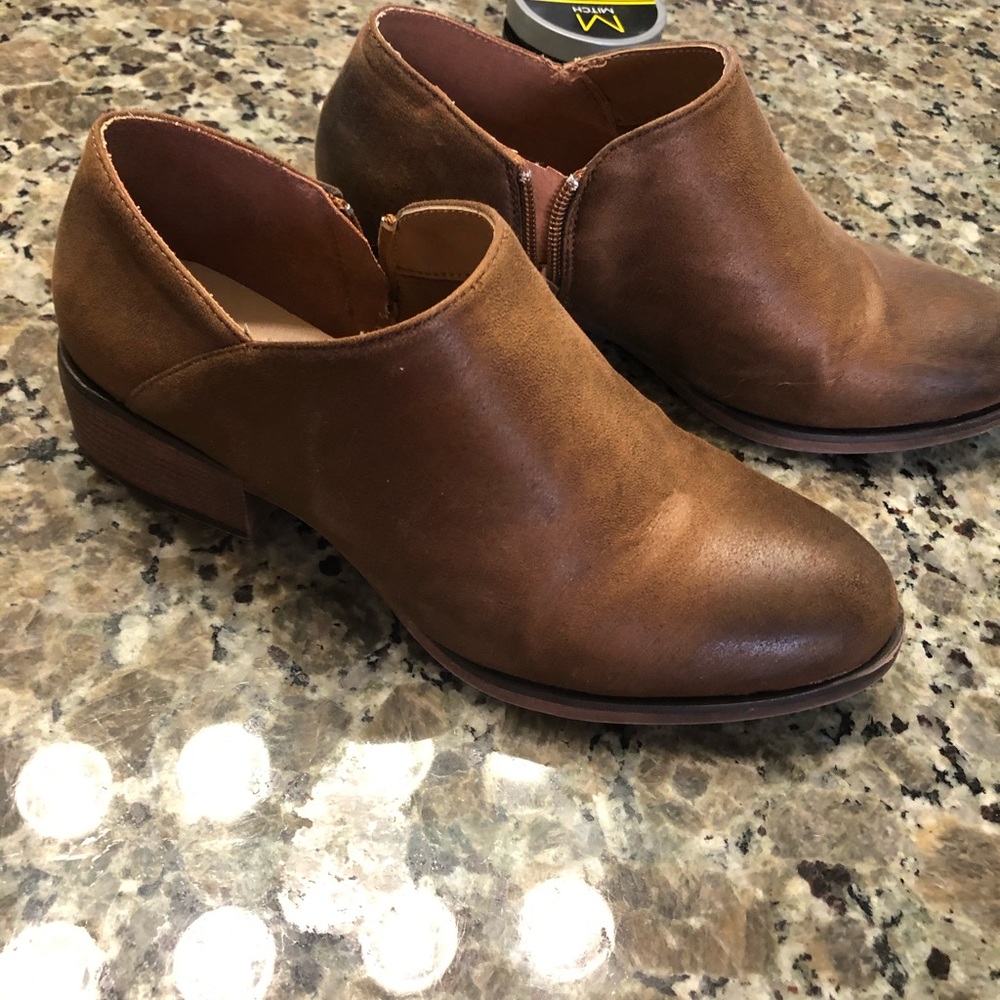 Women’s boutique booties
